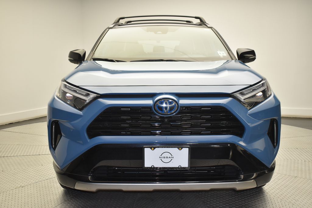 2022 Toyota RAV4 XSE 2