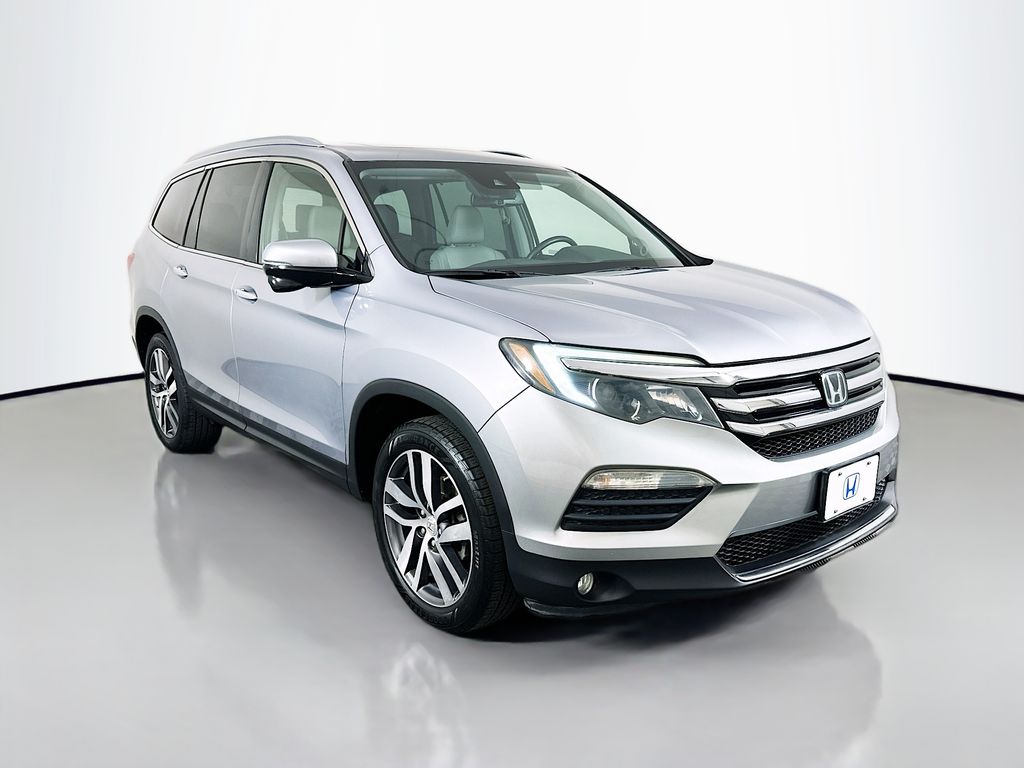 Thumbnail: 2018 Honda Pilot - 3