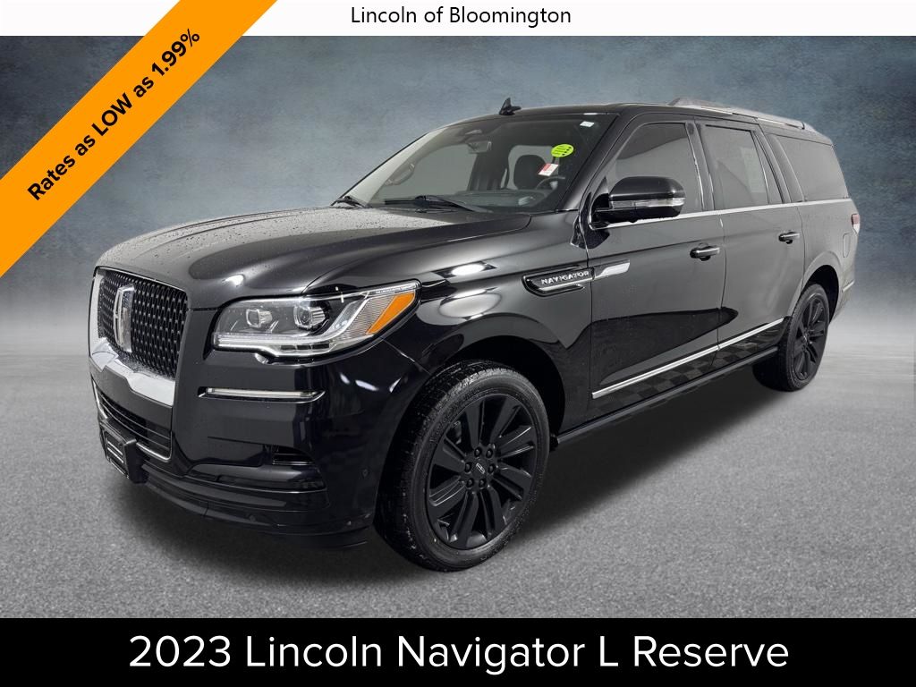 Infinite Black Metallic Clearcoat 2023 Lincoln Navigator L Reserve 4WD SUV / Crossover Four-Wheel Drive Automatic