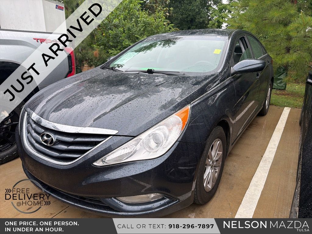 2013 Hyundai Sonata GLS I4 A/T's photo