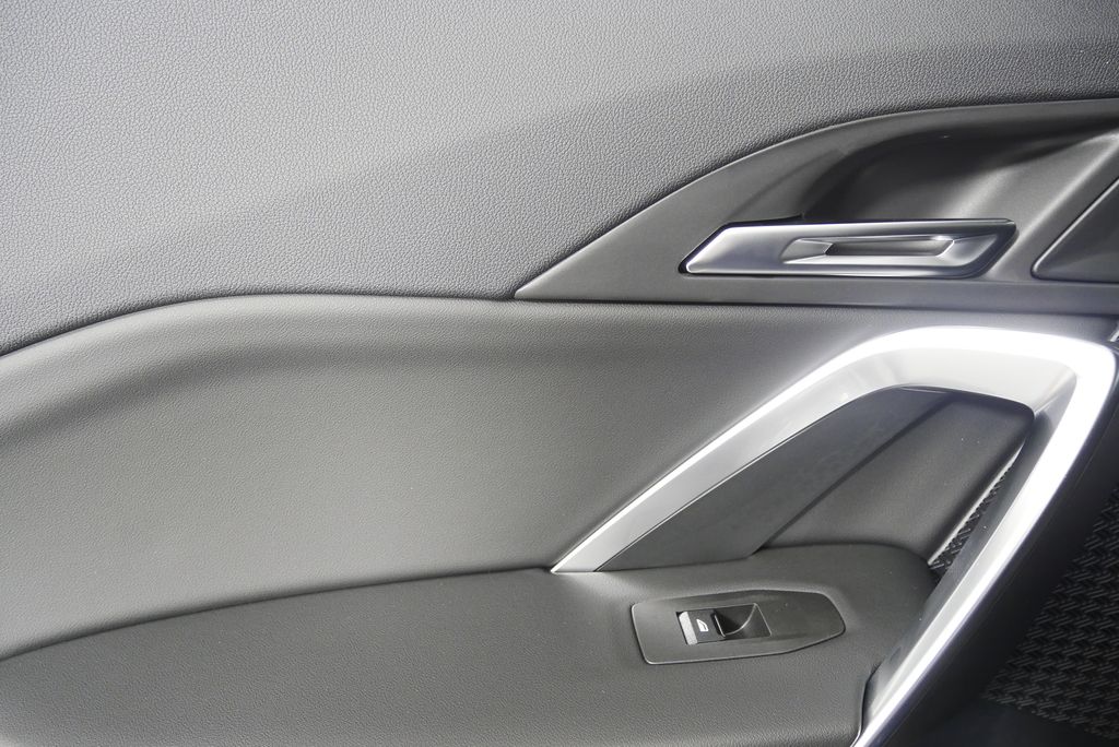 Thumbnail: 2025 BMW X1 - 13