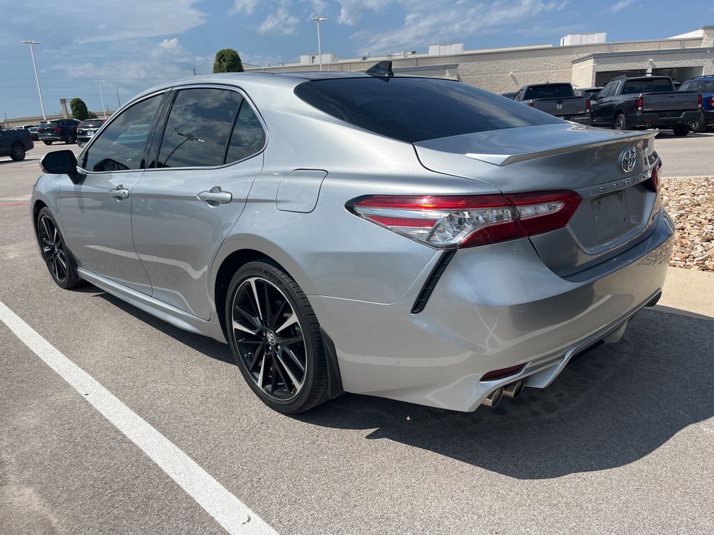 Thumbnail: 2019 Toyota Camry - 4