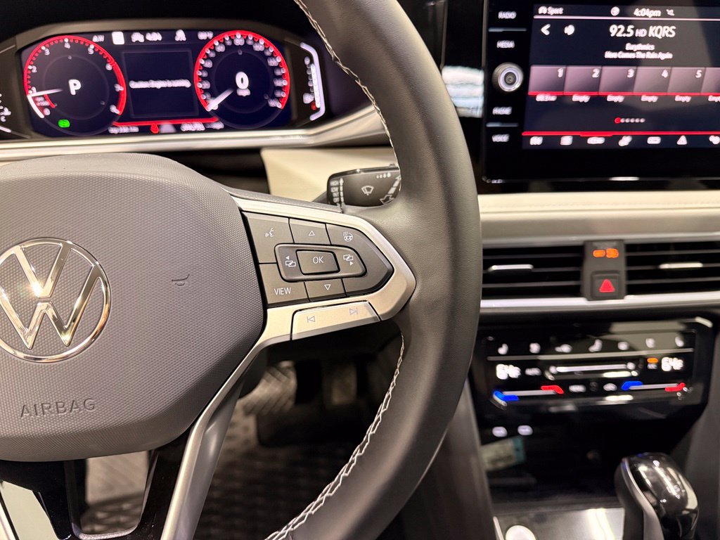 Thumbnail: 2025 Volkswagen Taos - 14