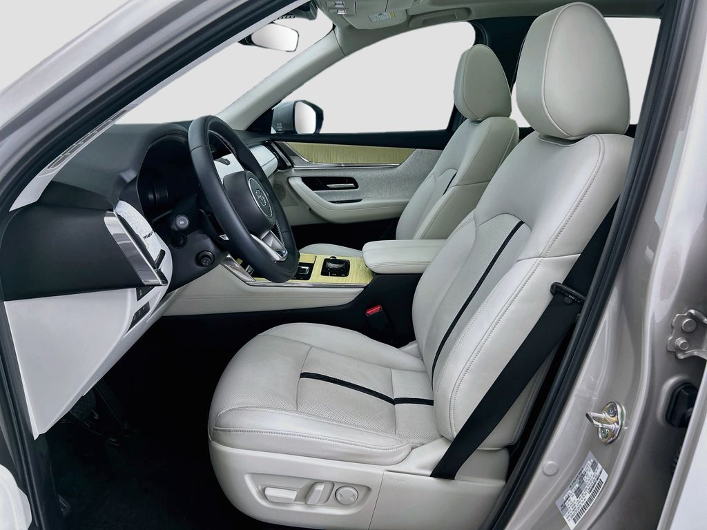 Thumbnail: 2025 Mazda CX-90 - 18