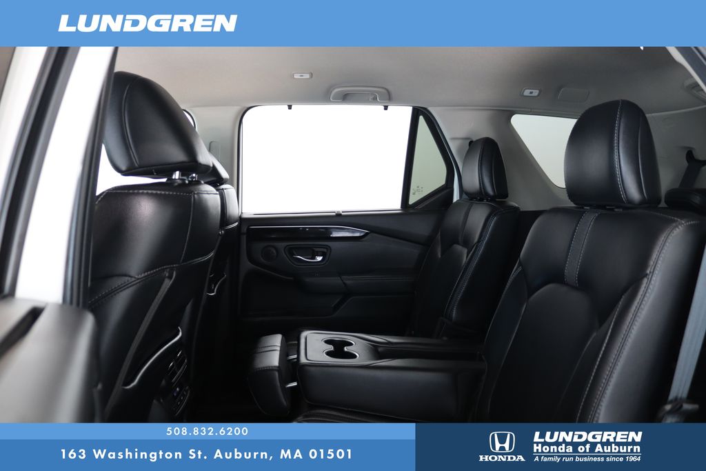 Used 2025 Honda Pilot SUV