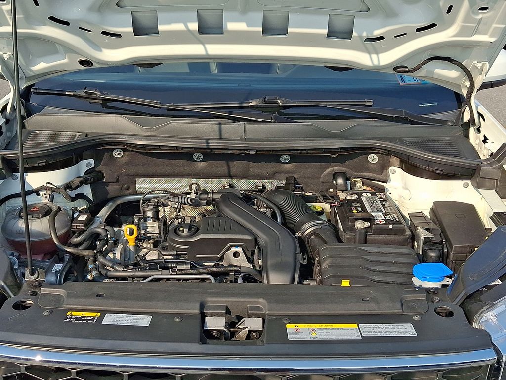 2022 Volkswagen Taos 1.5T SEL White at Auto Express Mitsubishi