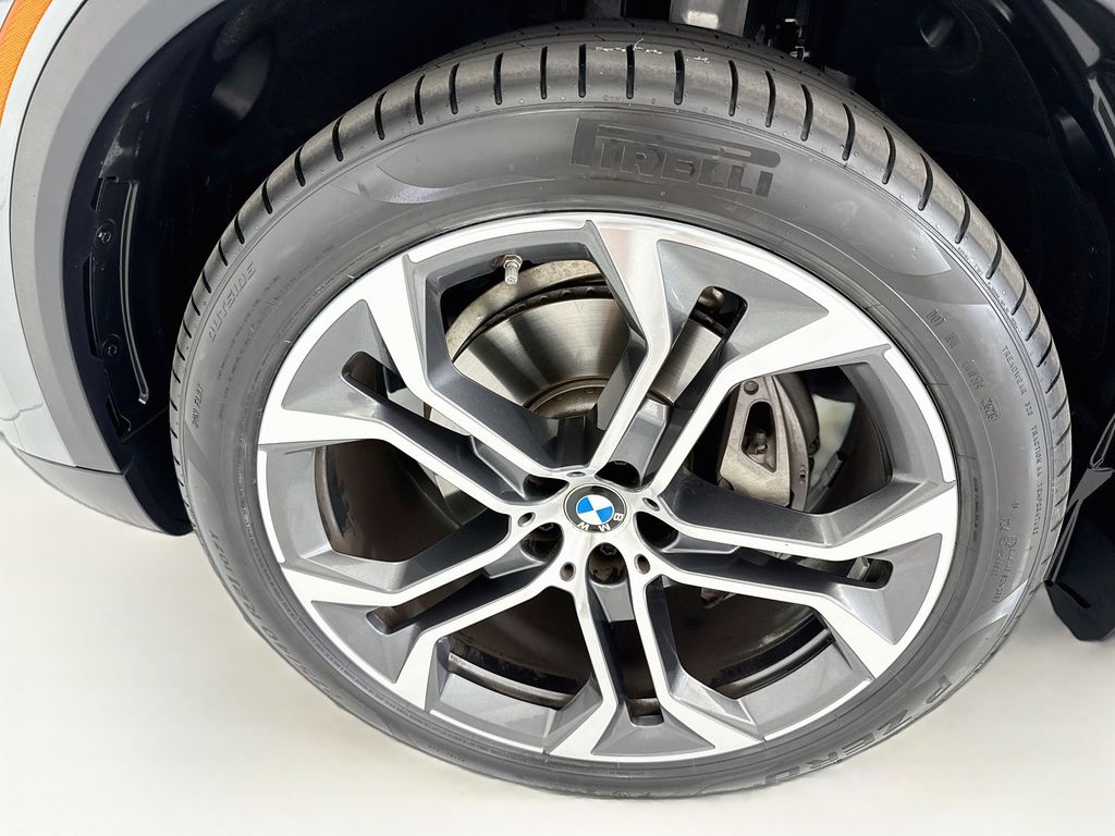 Thumbnail: 2026 BMW X5 - 29