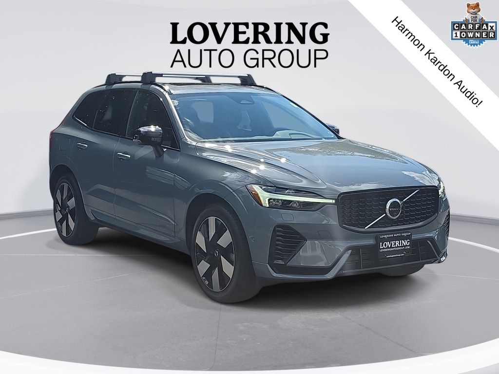 2024 Volvo XC60 Recharge T8 Plus Dark Theme eAWD