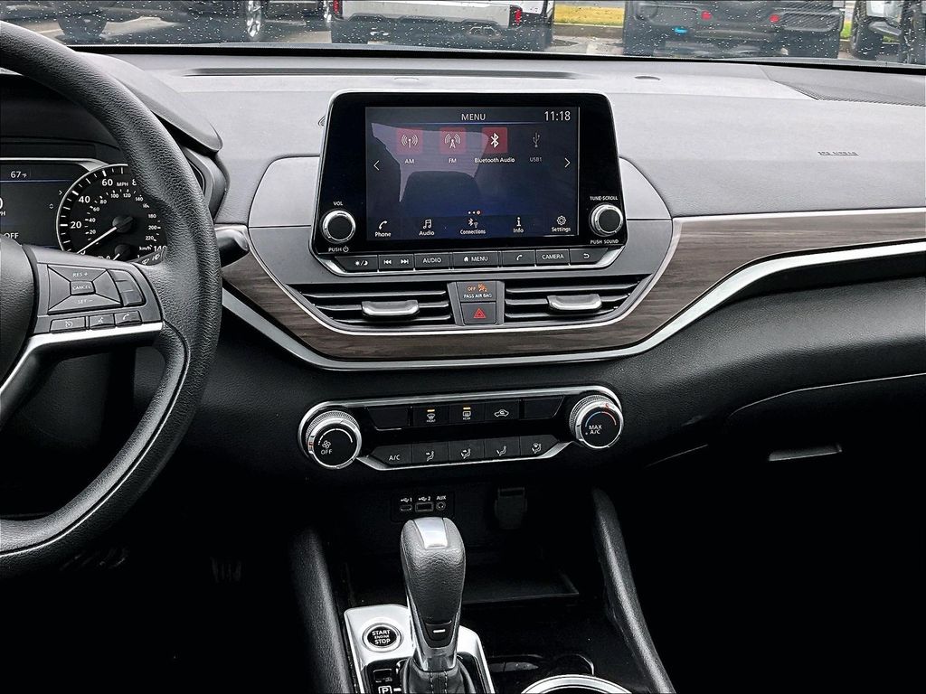 2024 Nissan Altima — photo 18