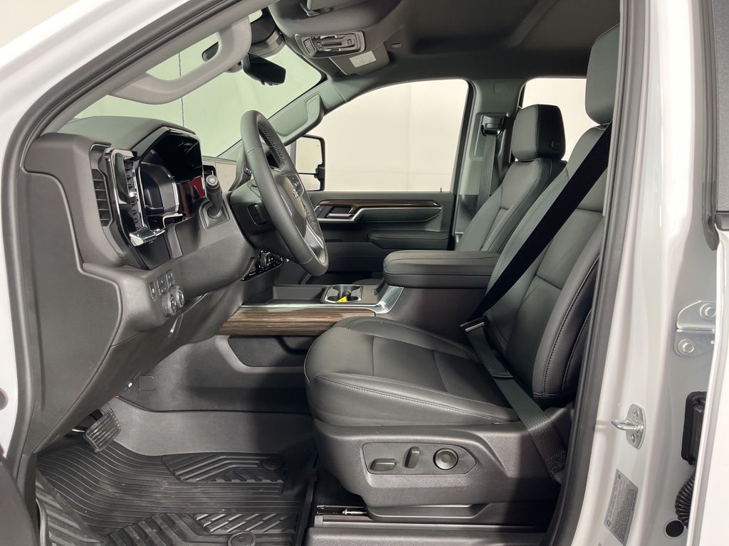 2025 Chevrolet Silverado 2500 LT 25