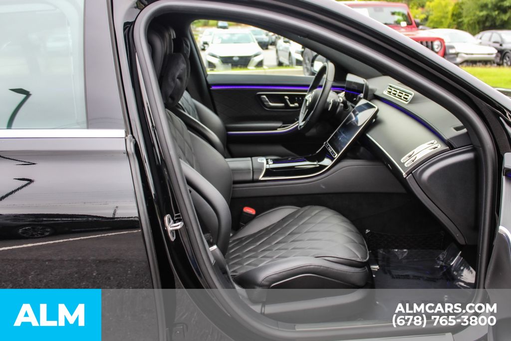 Used 2025 Black Mercedes-Benz S 580 image 20