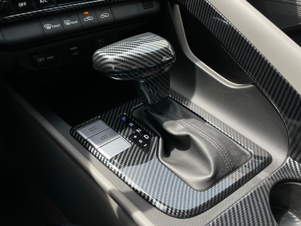 2024 Hyundai Elantra SEL 16