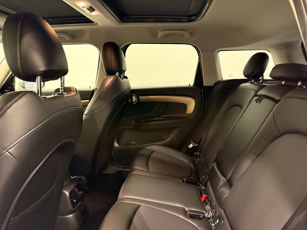 Thumbnail: 2018 MINI Cooper Countryman - 23