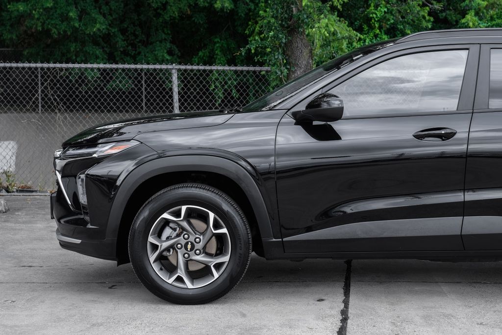 used 2024 Chevrolet Trax car, priced at $21,900