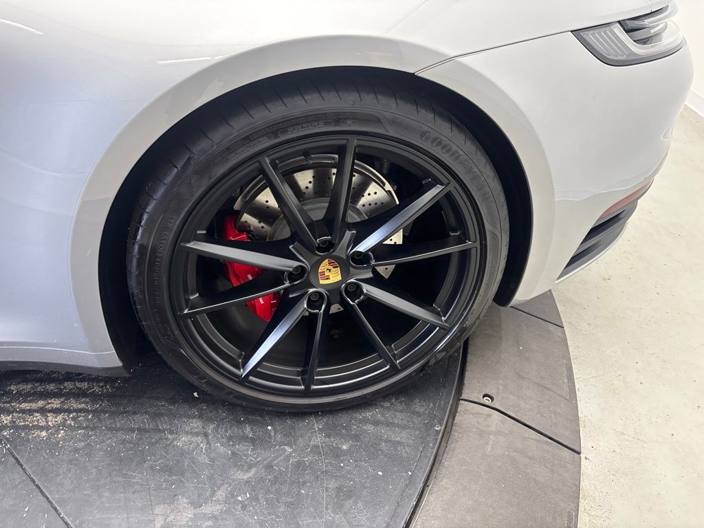 Thumbnail: 2024 Porsche 911 - 15