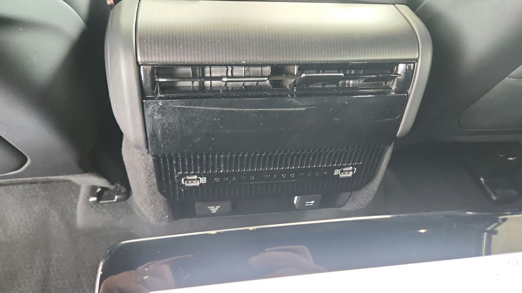 2024 Jeep Grand Wagoneer L