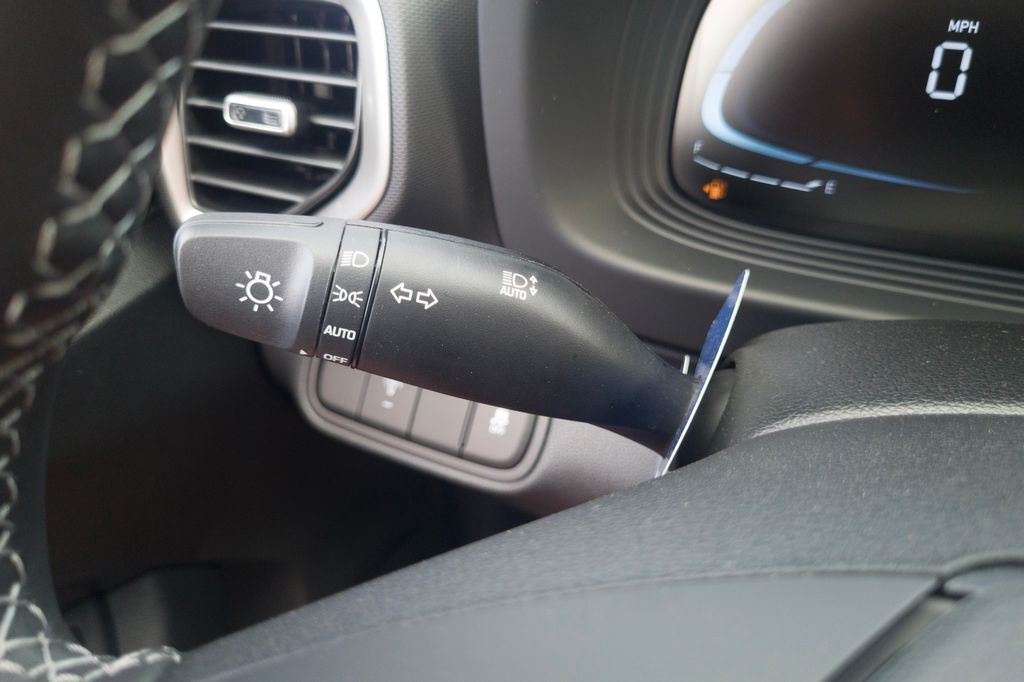 New 2026 Black Hyundai SEL image 27