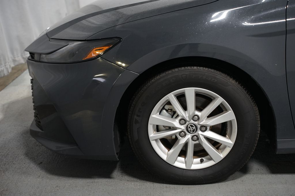 Thumbnail: 2025 Toyota Camry - 5
