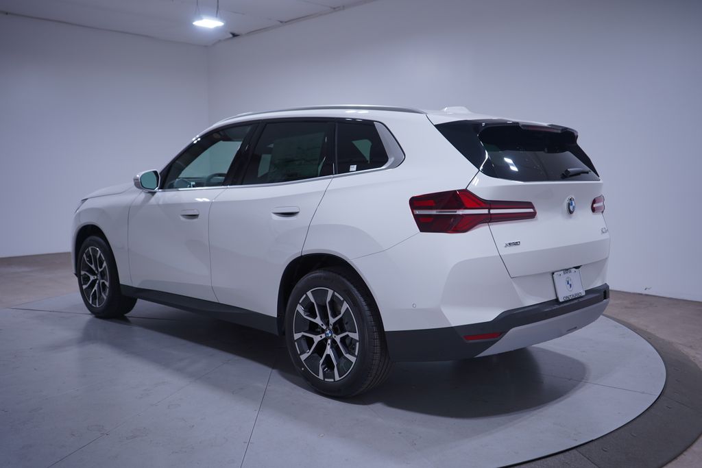 Thumbnail: 2026 BMW X3 - 3