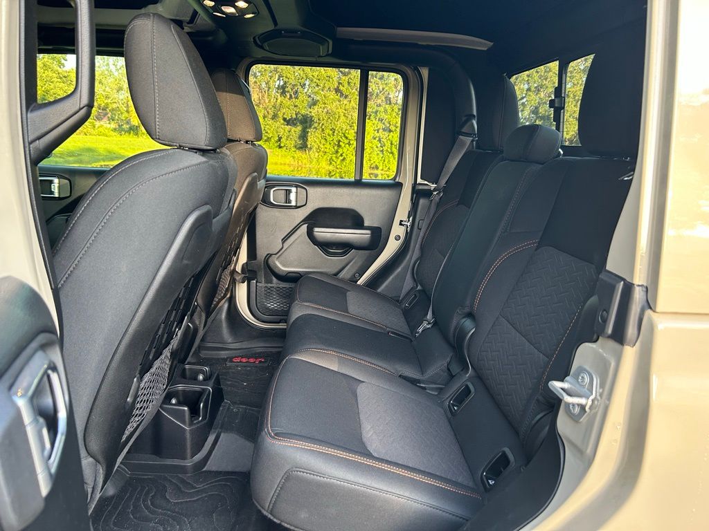Thumbnail: 2020 Jeep Gladiator - 13
