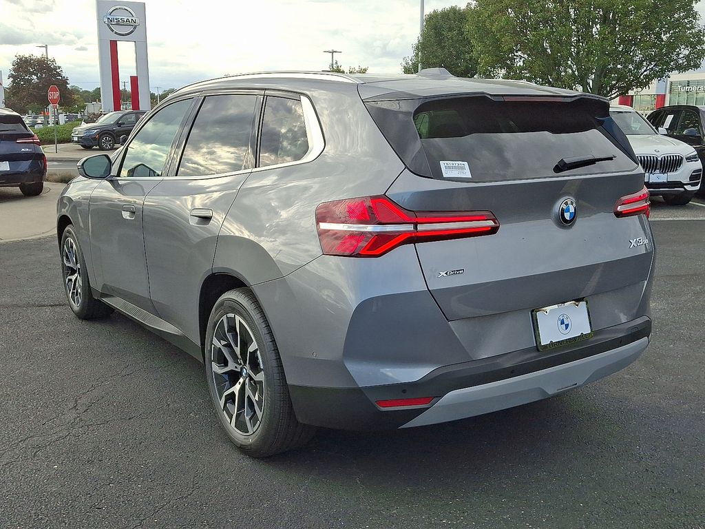 Thumbnail: 2026 BMW X3 - 3