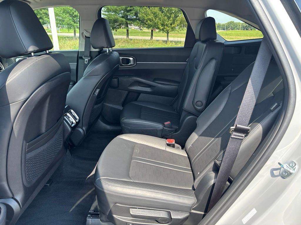 Used 2024 Kia Sorento SUV