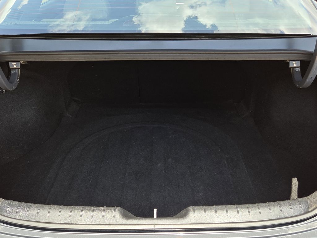 Used 2025 Hyundai Elantra Sedan