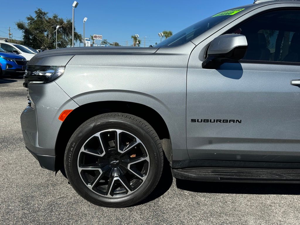 2023 Chevrolet Suburban RST 11