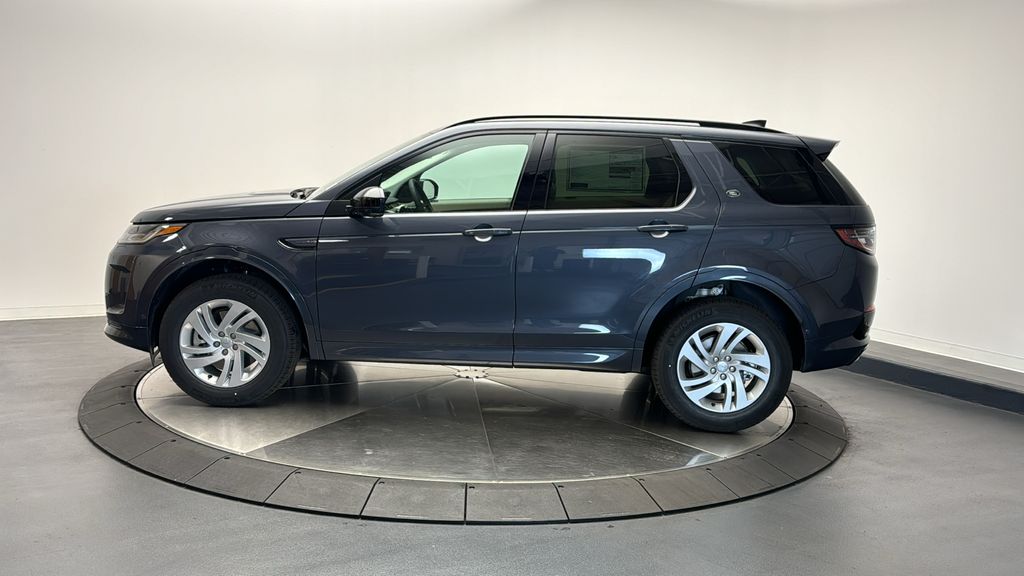2024 Land Rover Discovery Sport S 2