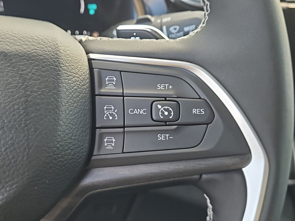 2025 Jeep Grand Cherokee 4xe photo