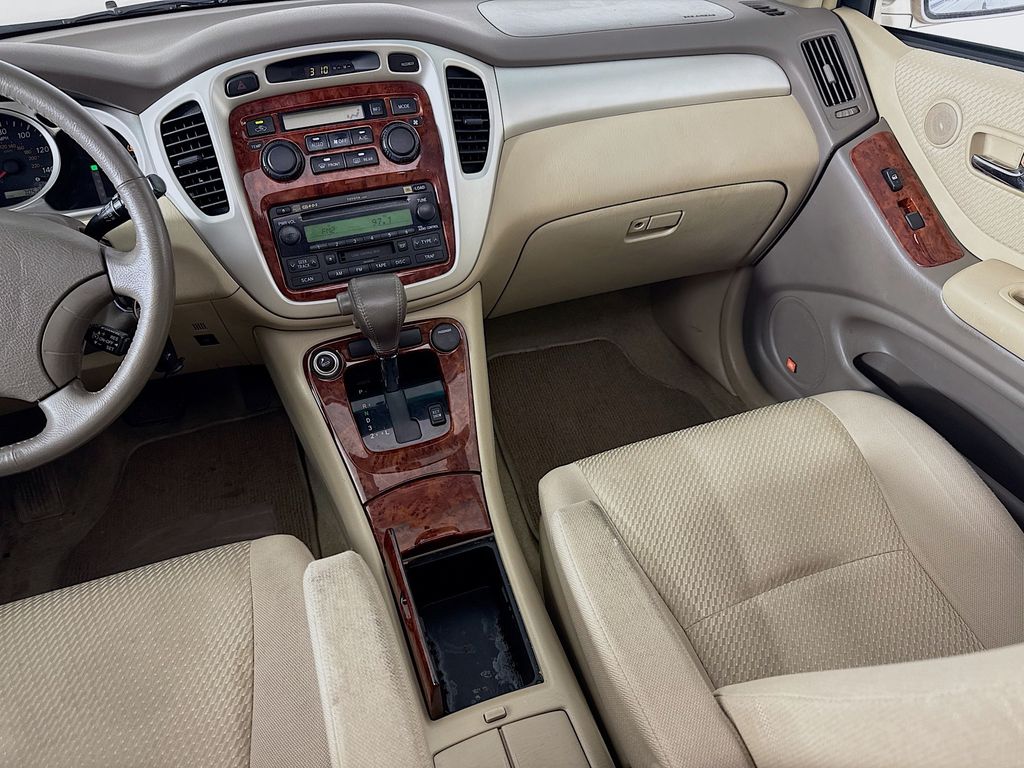 Used Car 2004 Toyota Highlander  V6 For Sale Under $10,000 In Austin, Texas