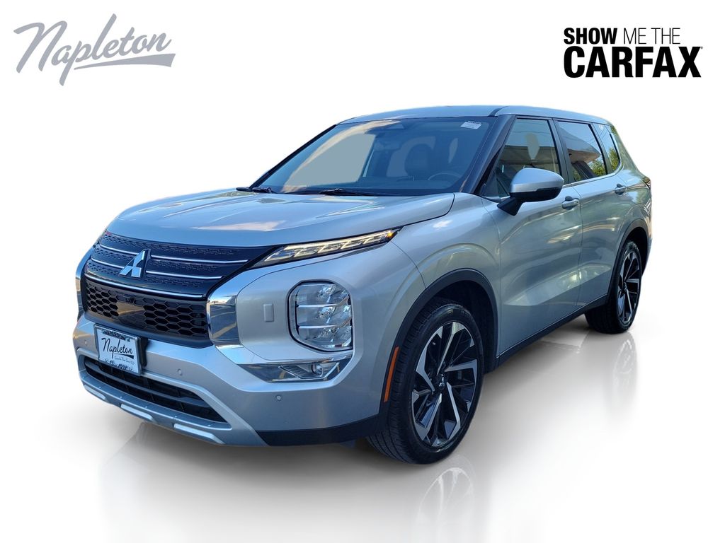 Alloy Silver Metallic 2024 Mitsubishi Outlander SUV / Crossover All-Wheel Drive Continuously Variable Transmission