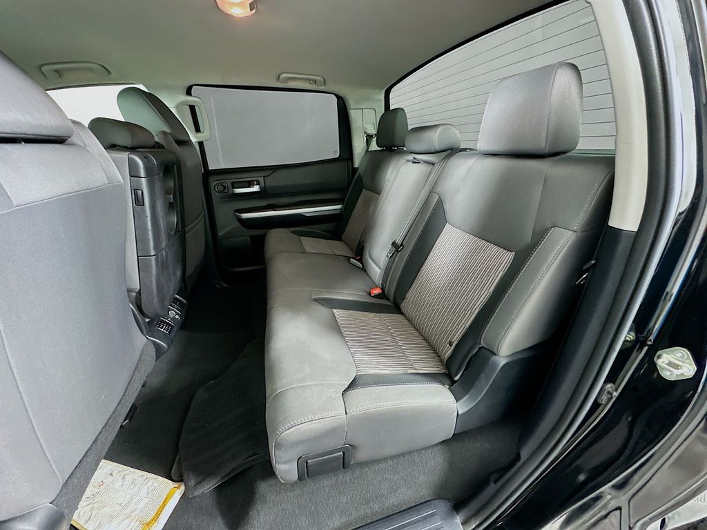 Thumbnail: 2015 Toyota Tundra - 23