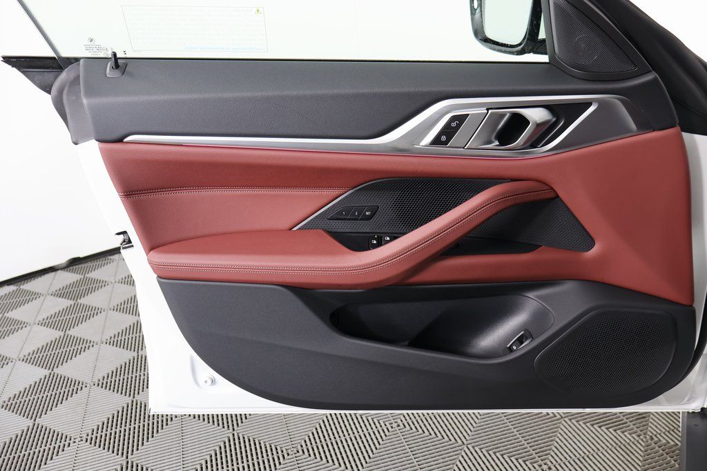 Thumbnail: 2023 BMW i4 - 12