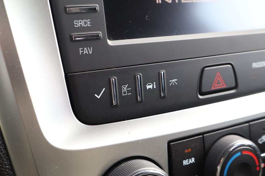 Thumbnail: 2016 GMC Acadia - 22