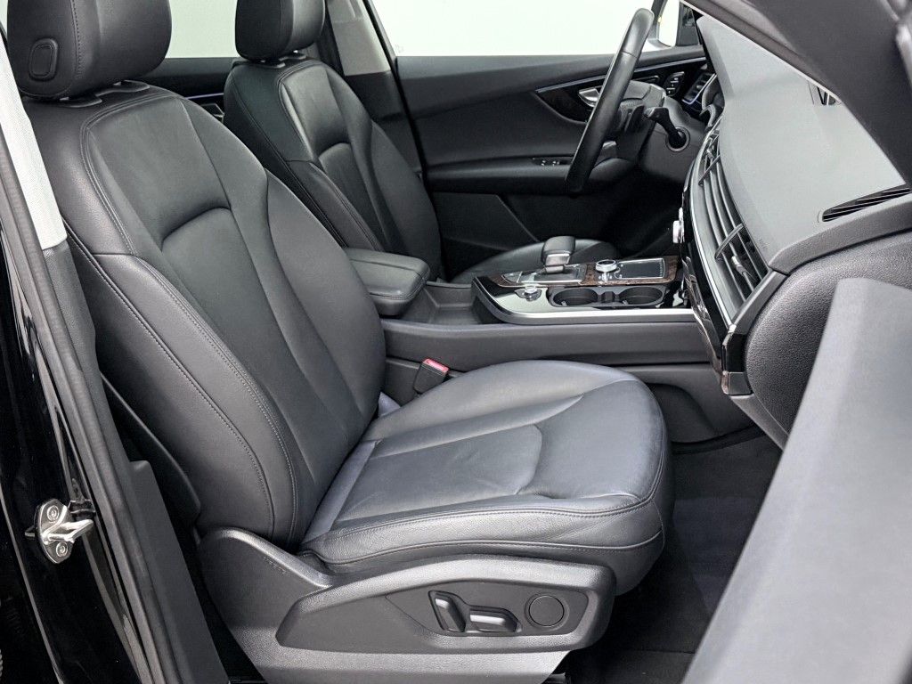 Thumbnail: 2017 Audi Q7 - 19