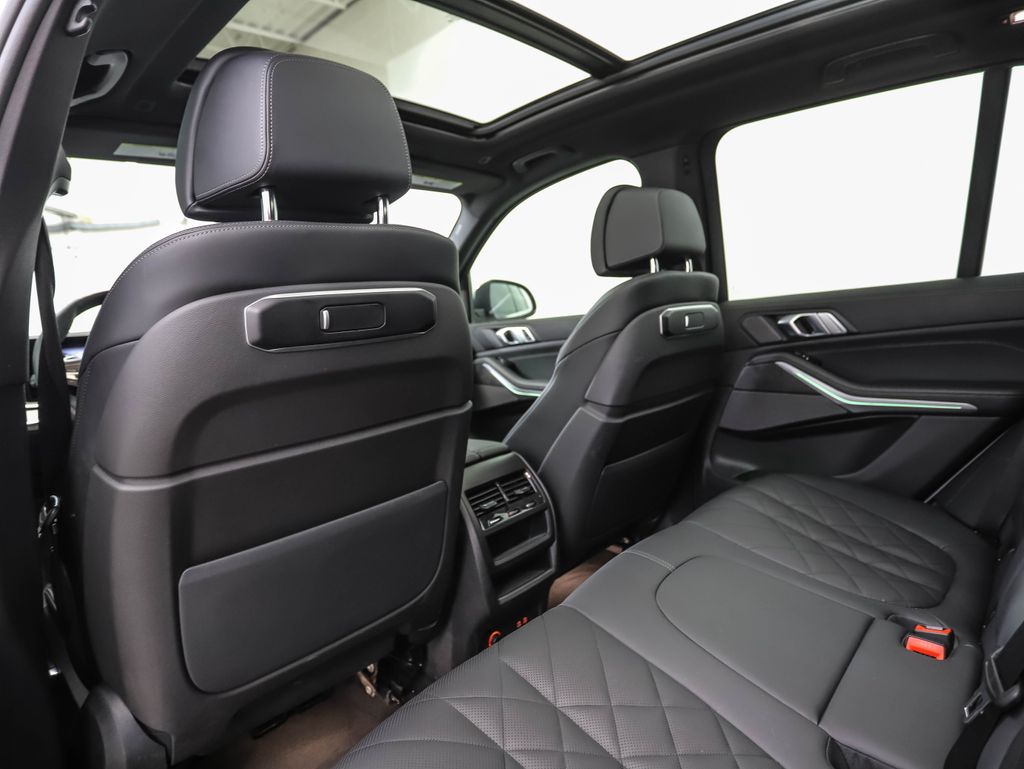 Thumbnail: 2024 BMW X5 - 19