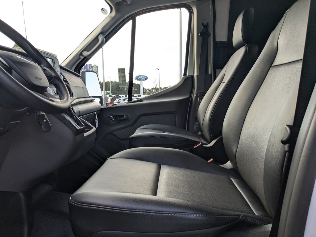 2025 Ford Transit 250
