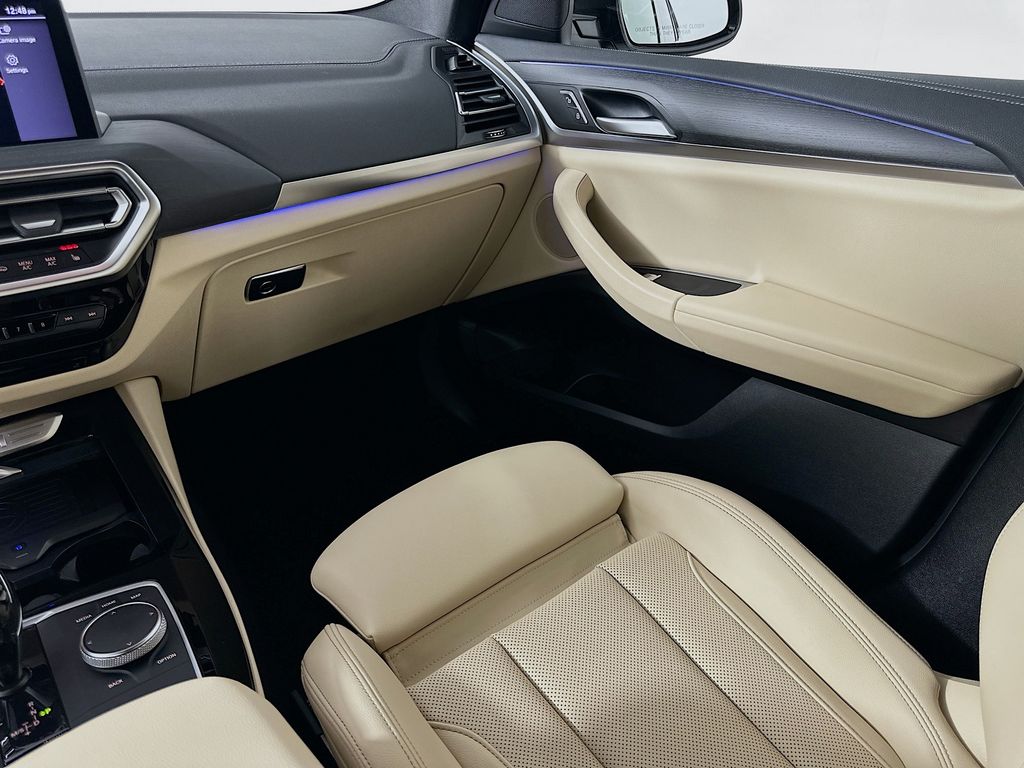 Thumbnail: 2022 BMW X3 - 24