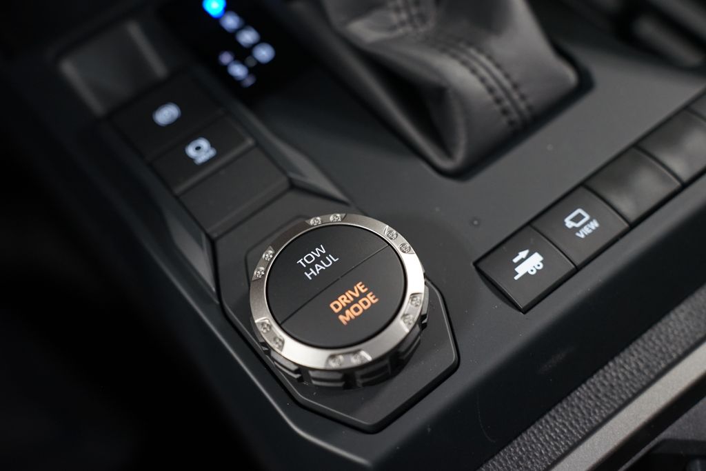 2025 Toyota Tacoma TRD Sport 25