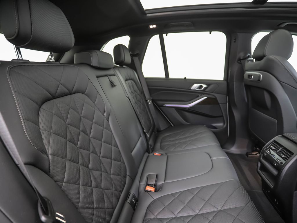 Thumbnail: 2024 BMW X5 - 27