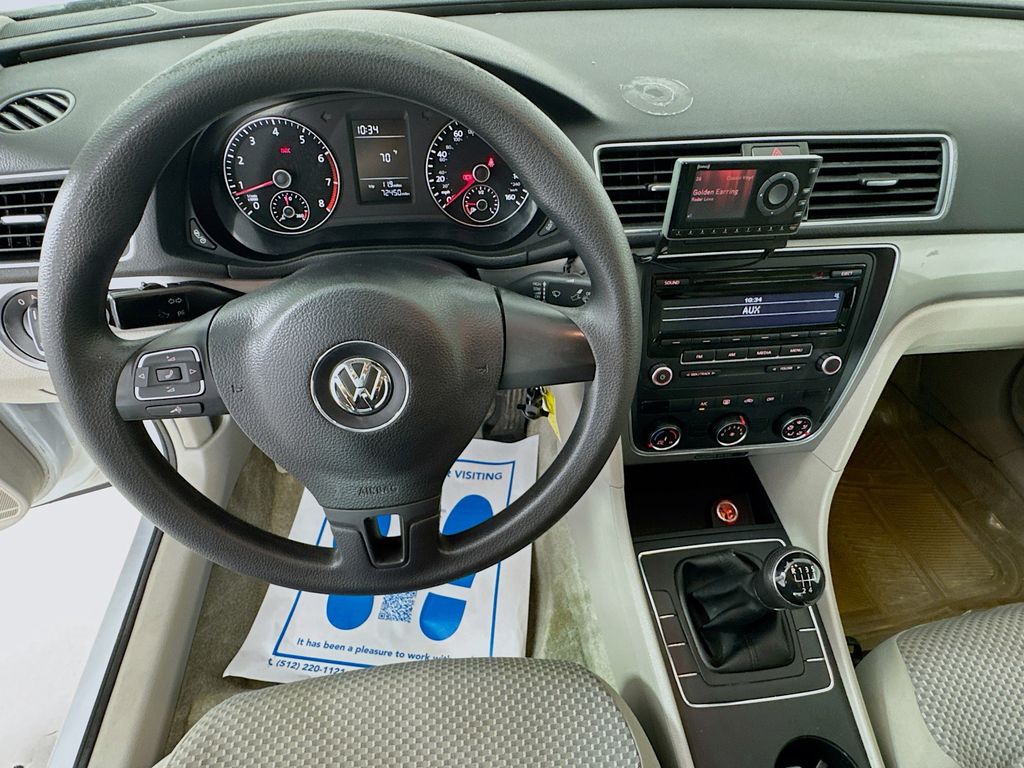 Used Car 2015 Volkswagen Passat  1.8t S For Sale Under $10,000 In Austin, Texas