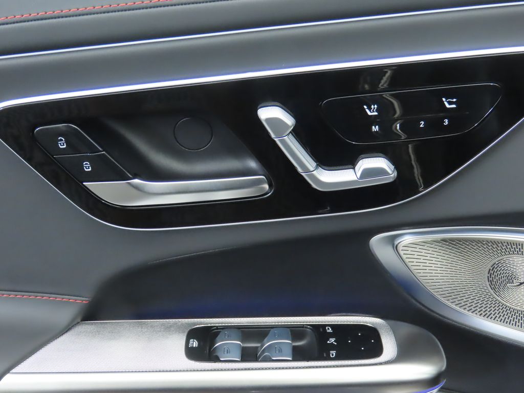 Thumbnail: 2025 Mercedes-Benz CLE - 32