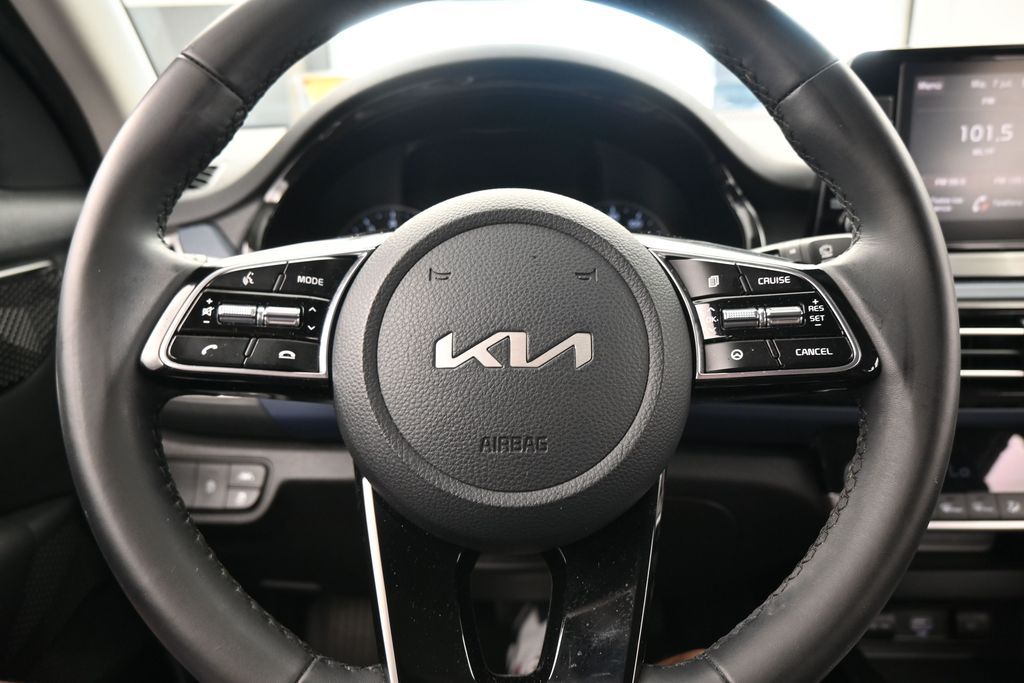Used 2023 Mars Orange Kia S image 22