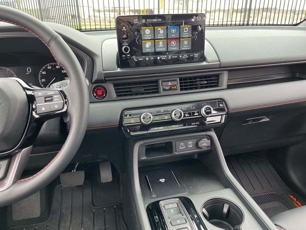 Thumbnail: 2025 Honda Pilot - 20