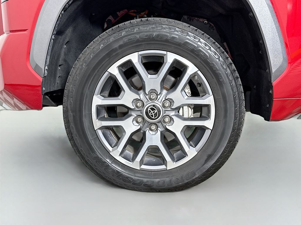 Thumbnail: 2024 Toyota Tundra - 32