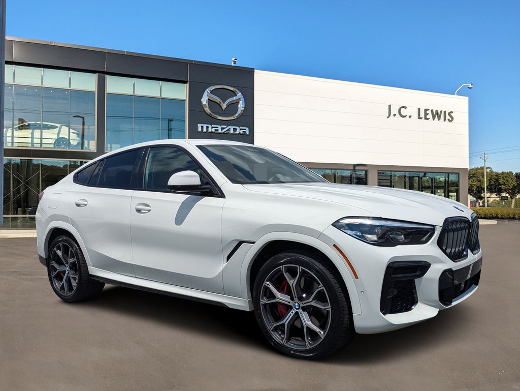 2022 BMW X6 xDrive40i AWD