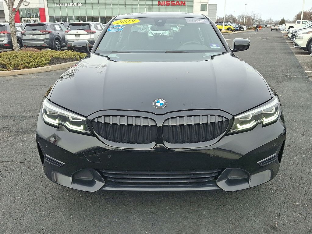 Thumbnail: 2019 BMW 3 Series - 2