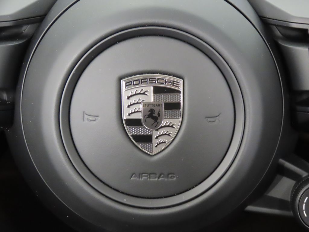 Thumbnail: 2024 Porsche Macan - 21