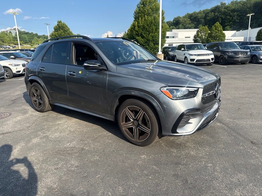 Used 2025 Gray Mercedes-Benz GLE 580 image 8